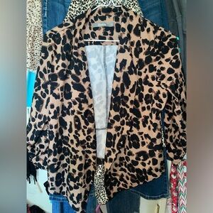 2B Bebe Leopard Print Open Front Medium blazer - Brown/Black